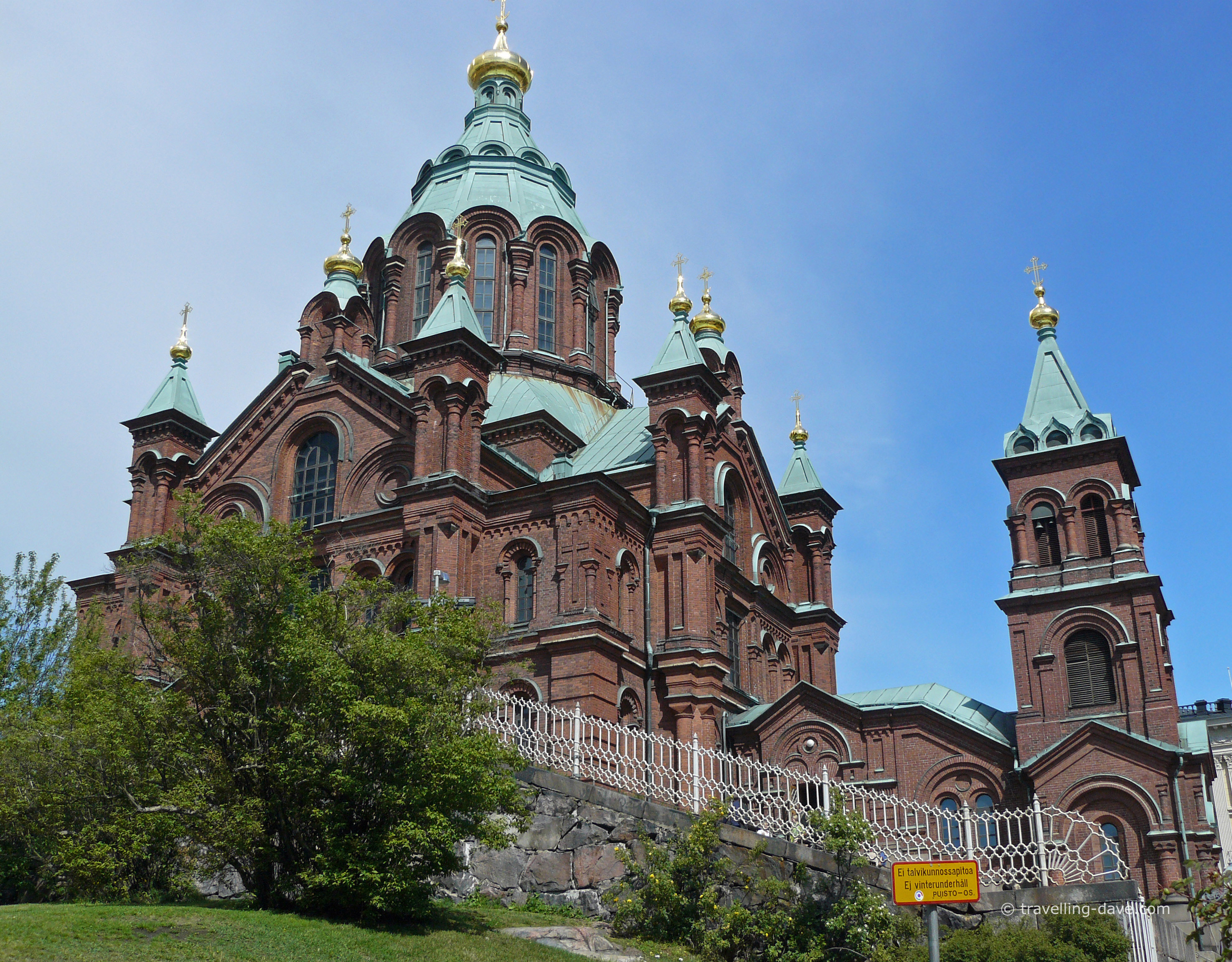 Looking up at Uspenski Cathedral
