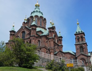 Looking up at Uspenski Cathedral