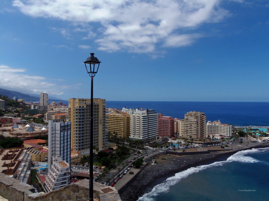 View of the village of Puerto de La Cruz