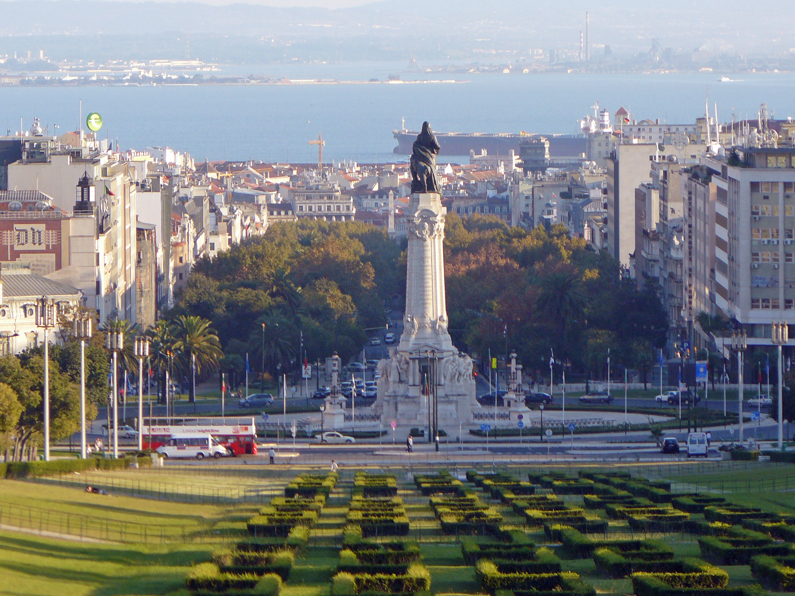 Park and Pombal statue in Lisbon