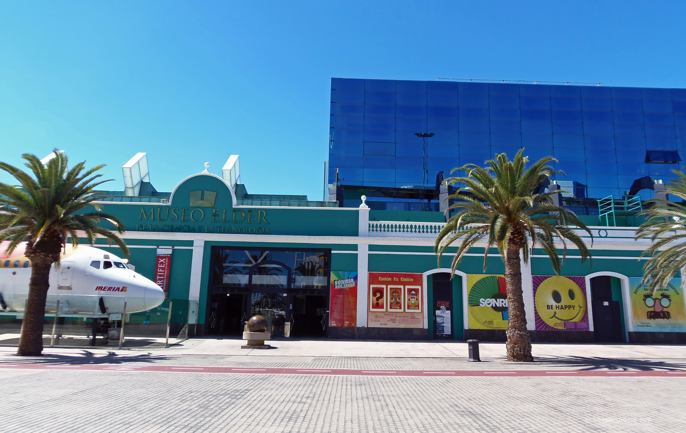 View of the Elder Museum entrance