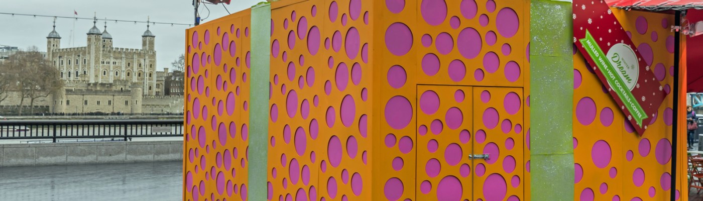 Giant gift shaped structure in London