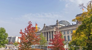 View of colorful trees in front of the Reichstag