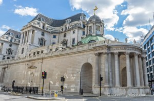 View of the building housing the Bank of England